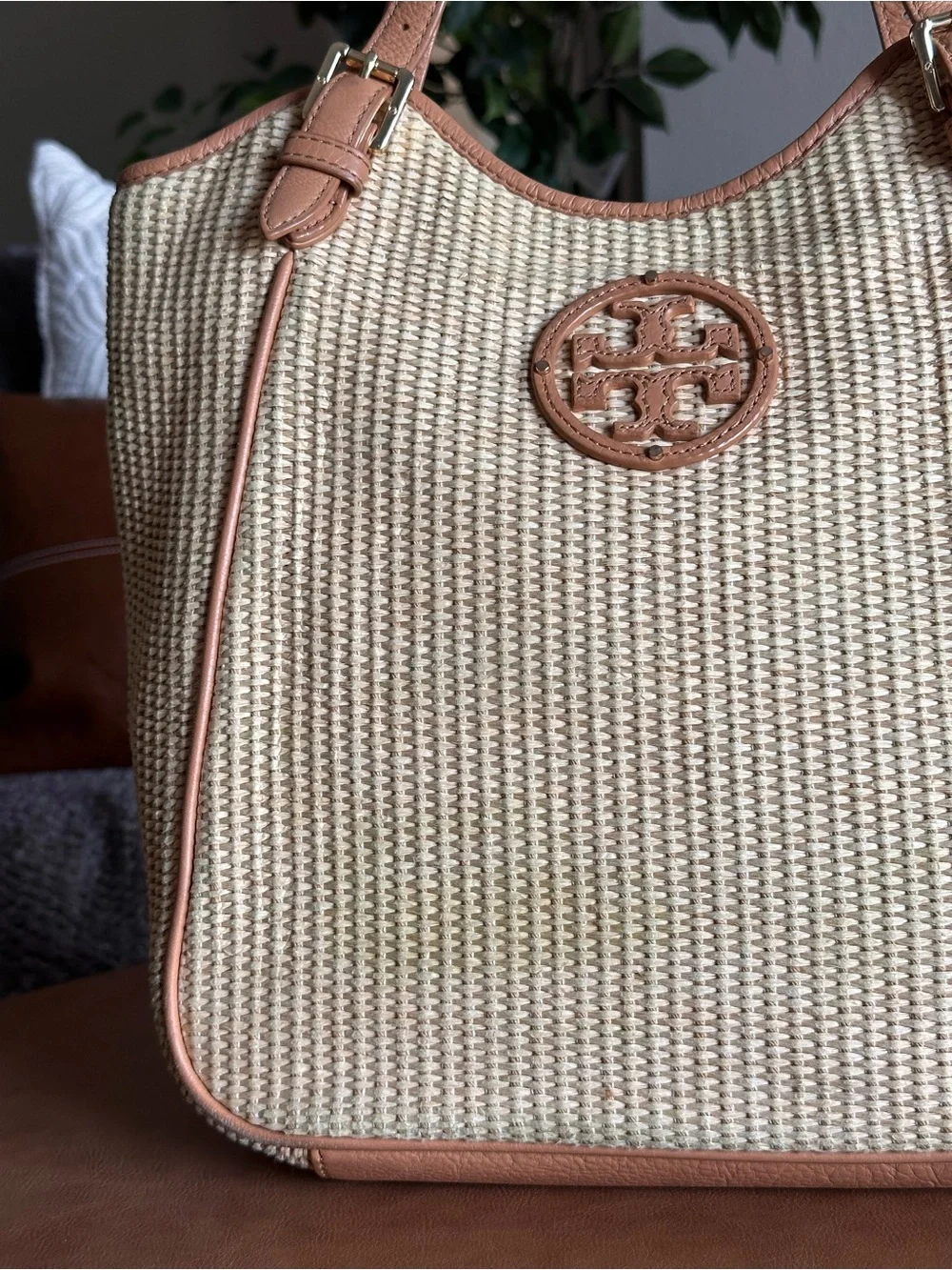Tory Burch closely leather separation